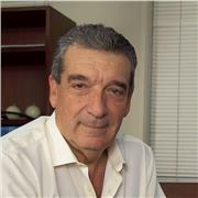 Profesor senior, especializados en temas de gestión, fiscalidad y Matematicas